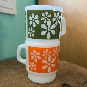 Set of 2 Vintage Anchor Hocking Fire King Stacking Daisy Milk Glass Mugs MCM
